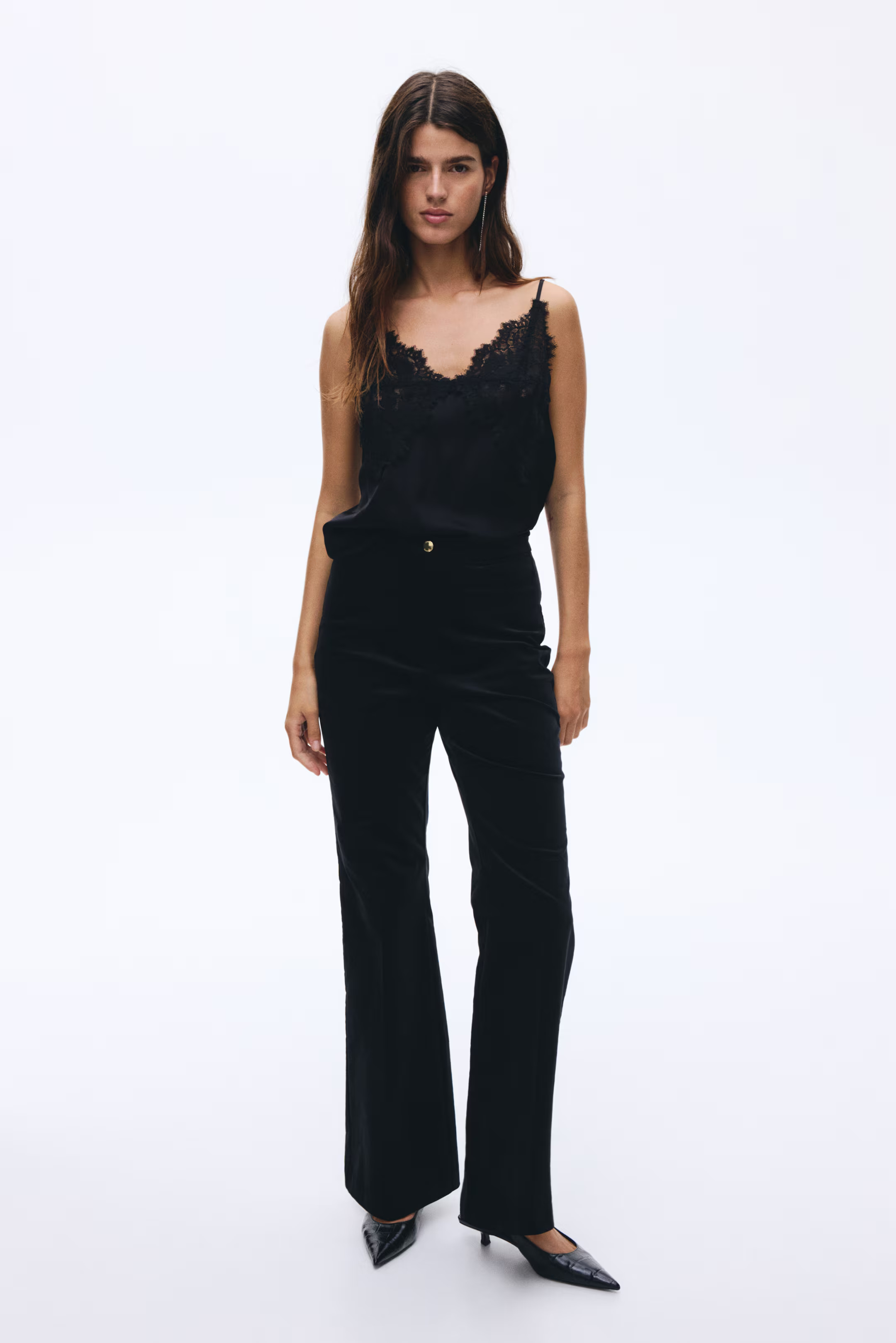 Flared velvet trousers - Black - Ladies | H&M GB | H&M (UK, MY, IN, SG, PH, TW, HK)