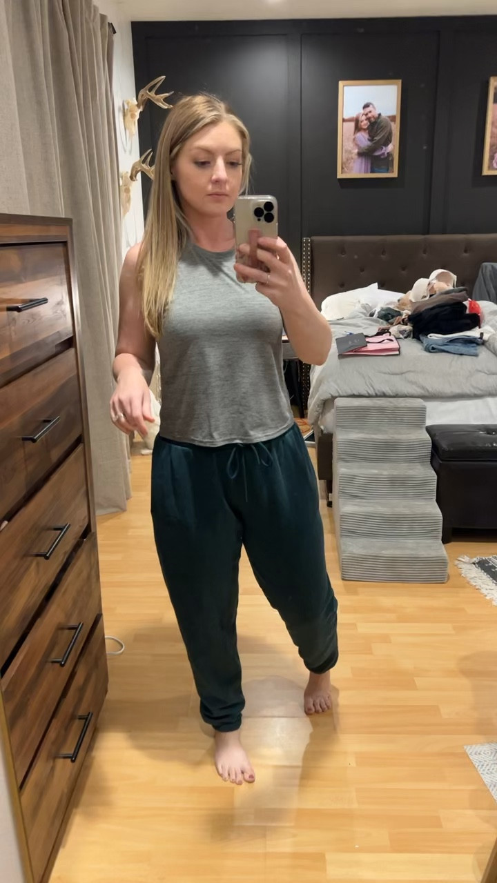 The coziest Victoria’s Secret sweatpants ever!

#LTKStyleTip #LTKFitness #LTKMidsize