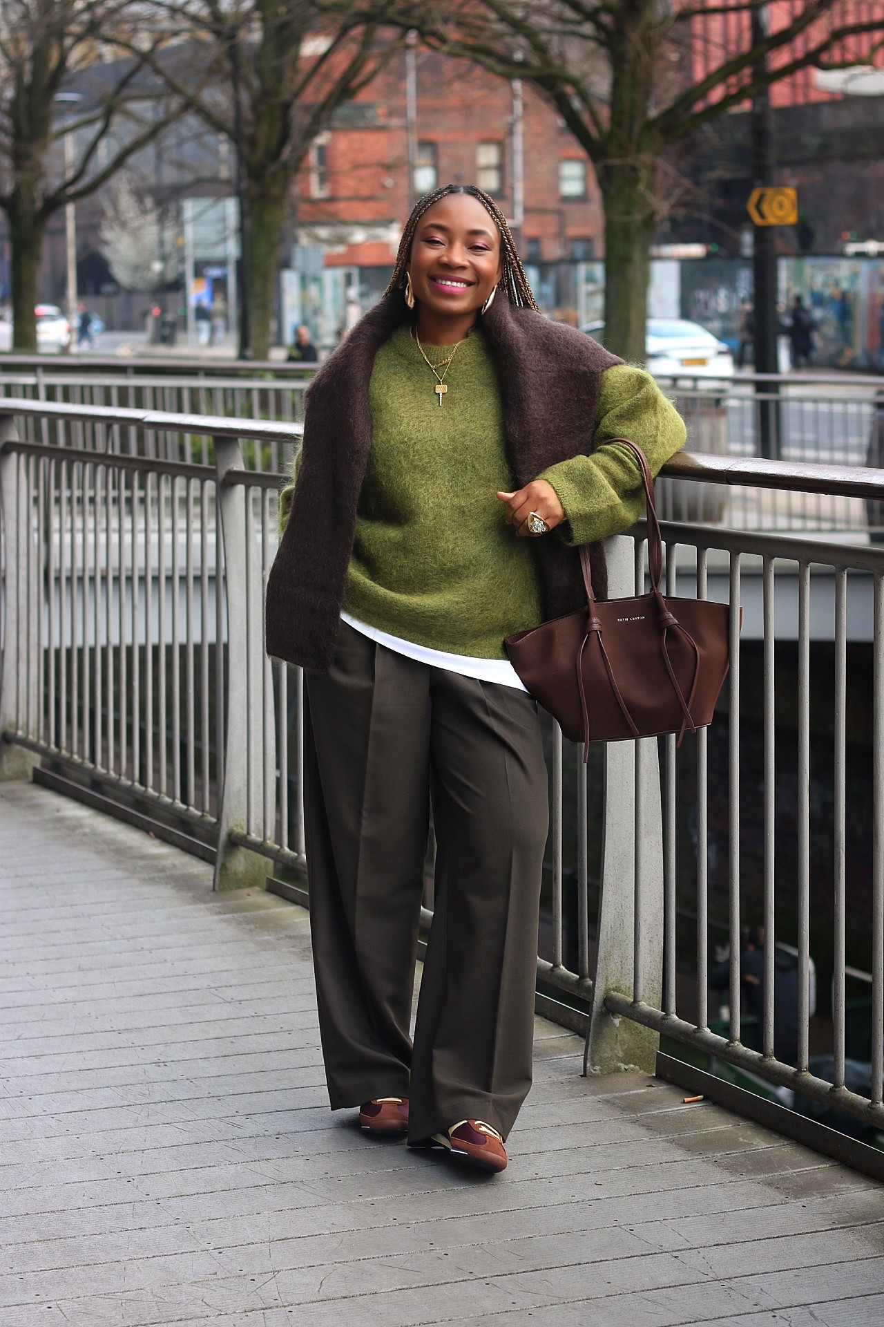 Moss Green X Brown 🐛🐻

#LTKbag #LTKshoes #LTKspring