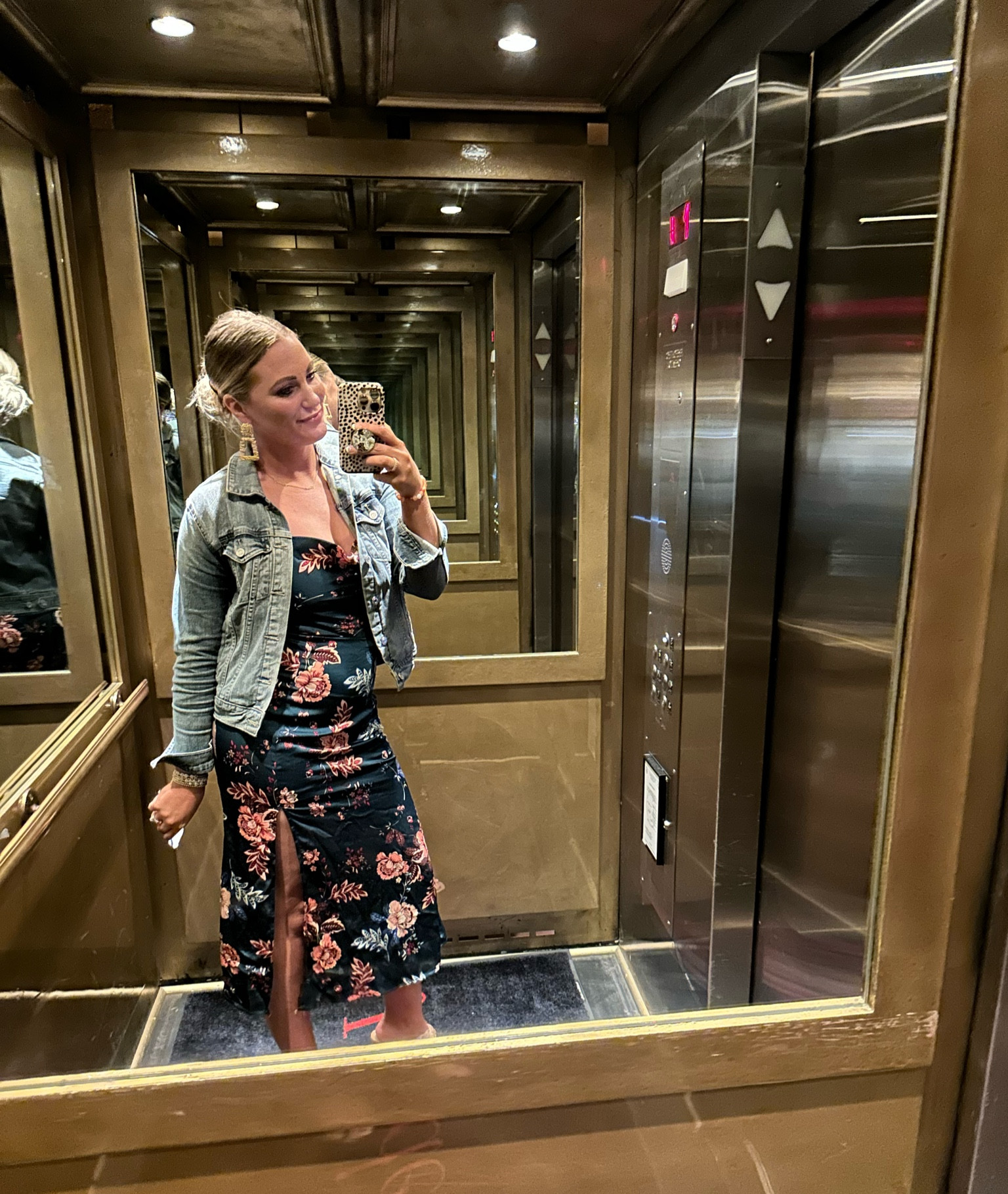 Another Amazon dress I’m obsessed with! True to size and I’m wearing a medium.

Cocktail dress spring dress Amazon dress wedding guest 

#LTKunder50 #LTKstyletip #LTKSeasonal