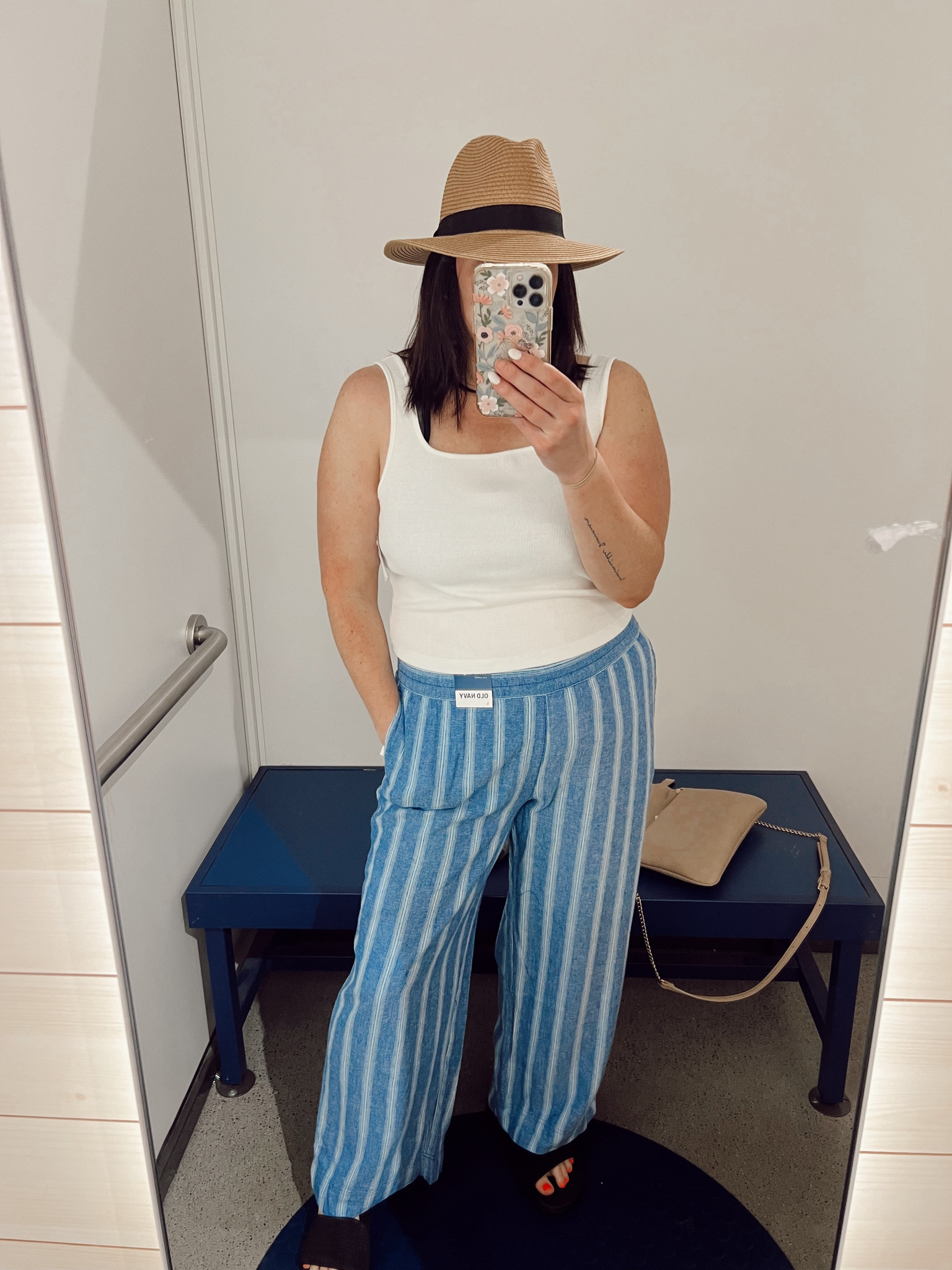 White crop top in 2XL, pants are L. 

#LTKSaleAlert #LTKFindsUnder50 #LTKMidsize