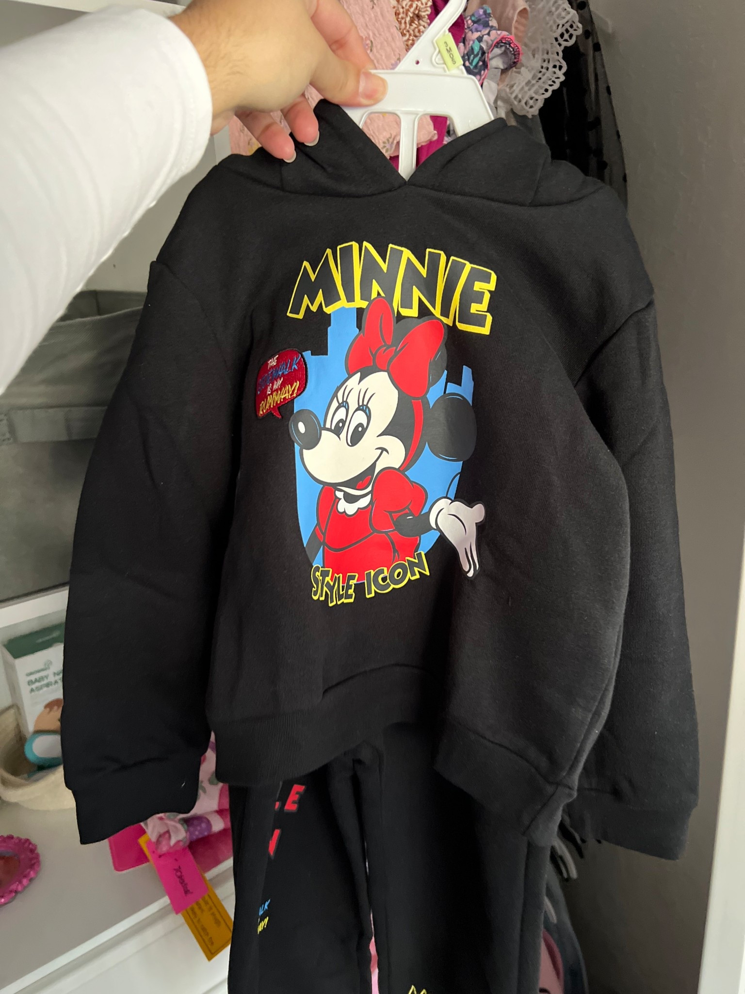 Minnie mouse toddler sweat suit! So cute and theres also a matching adult version! Too cute

#LTKFindsUnder50 #LTKFindsUnder100 #LTKGiftGuide