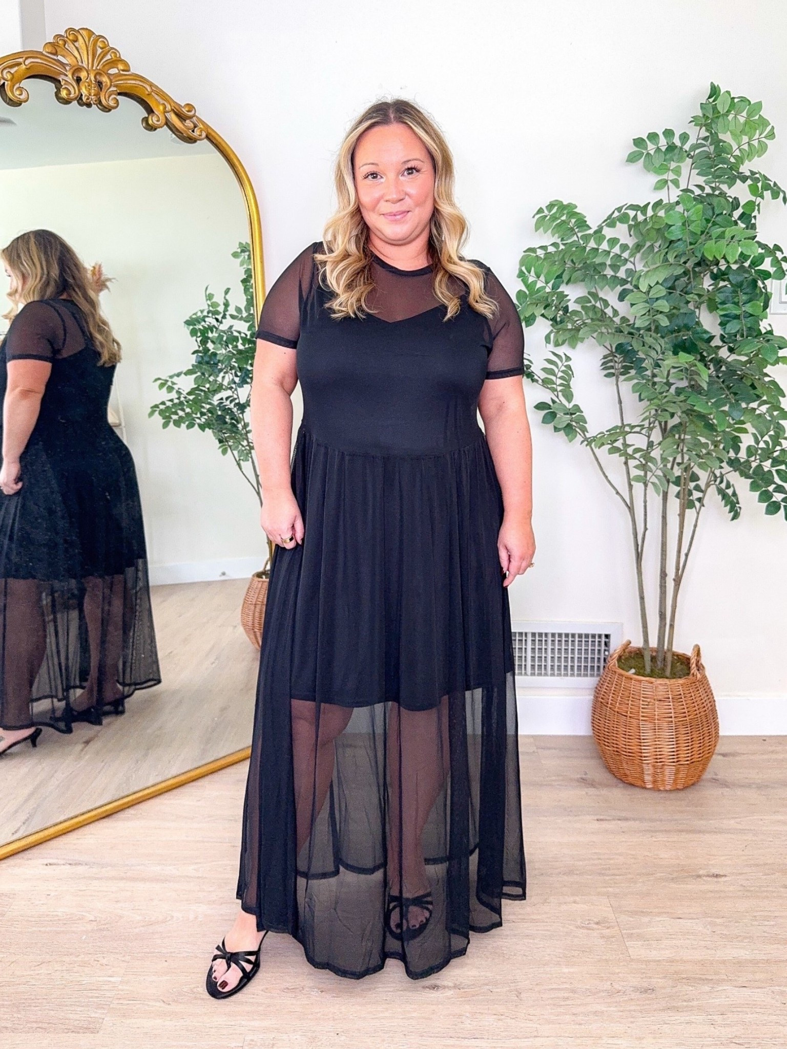 Torrid mesh dress 
Size 10/M
Super soft and stretchy! So fun for the fall season! 

Midsize style, petite style, fall dress, fall outfit, fall style, date night outfit 


#LTKPetite #LTKOver40 #LTKMidsize