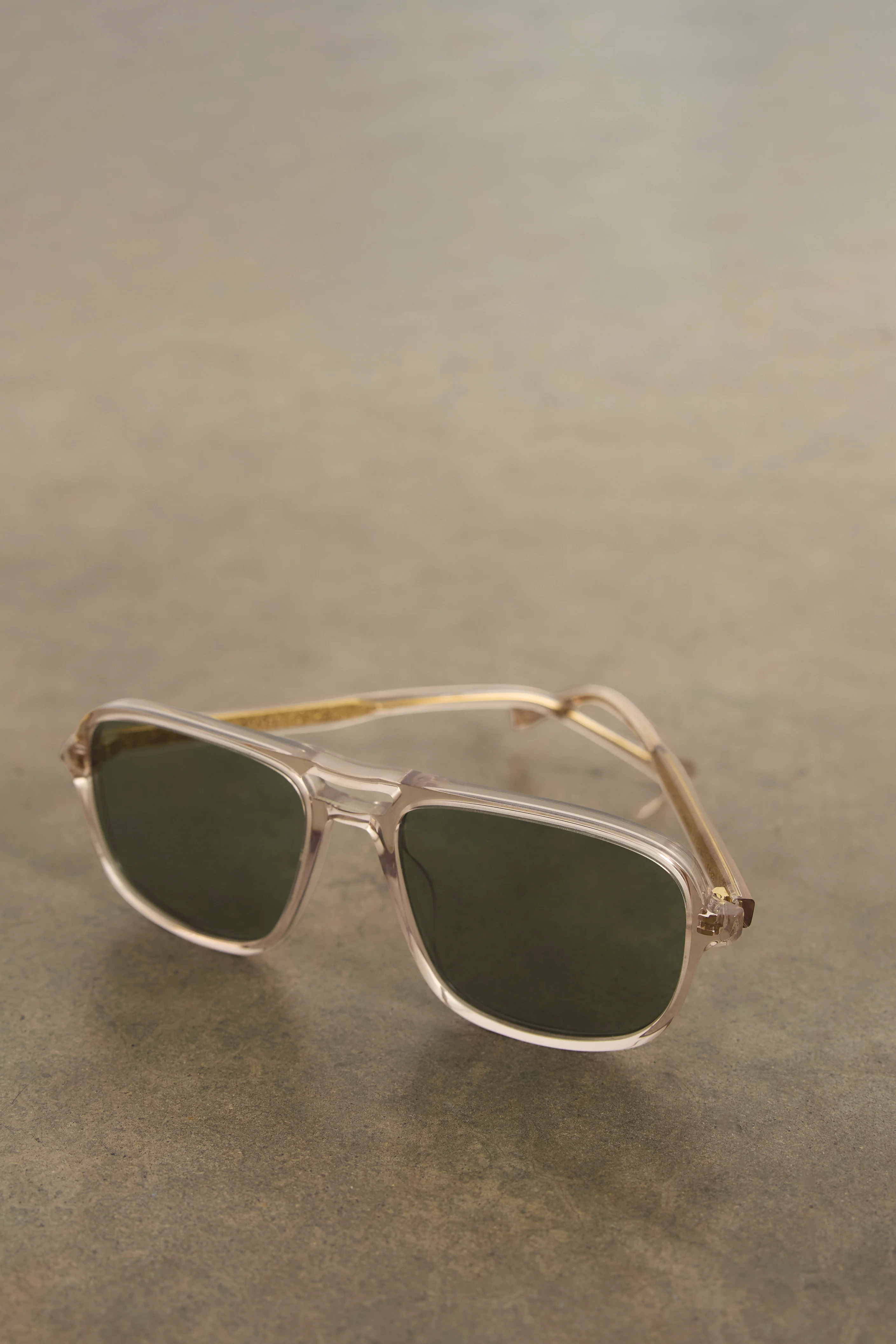 WYSE x FINLAY Ledbury Sunglasses - Champagne | WYSE London