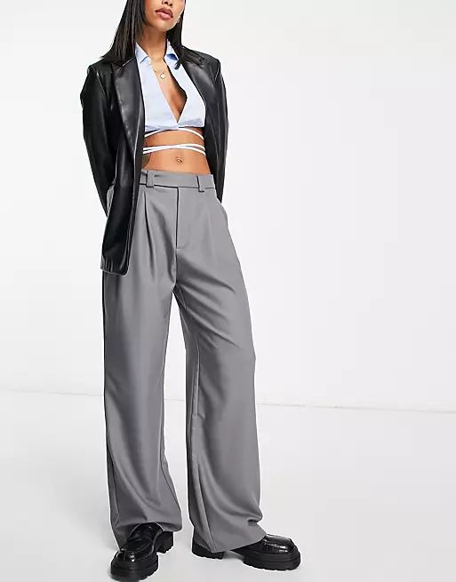 Stradivarius tailored dad pants with button detail in charcoal | ASOS | ASOS (Global)