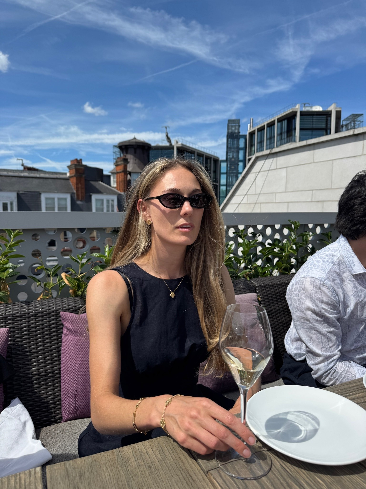 Summer in the city 

#sunglasses #sunnies

#LTKuk #LTKsummer #LTKeurope