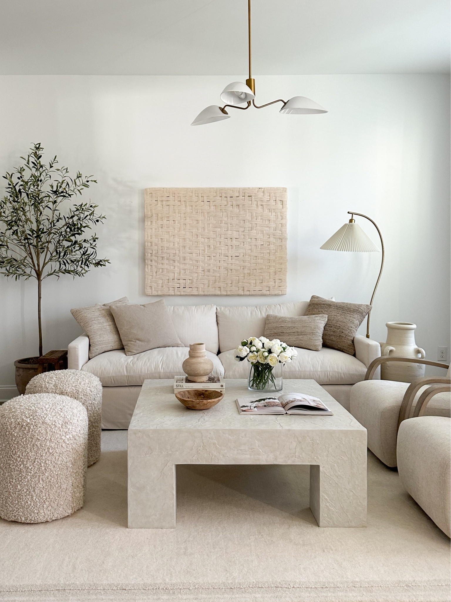 Living room links! 

#LTKhome #LTKsalealert #LTKSeasonal