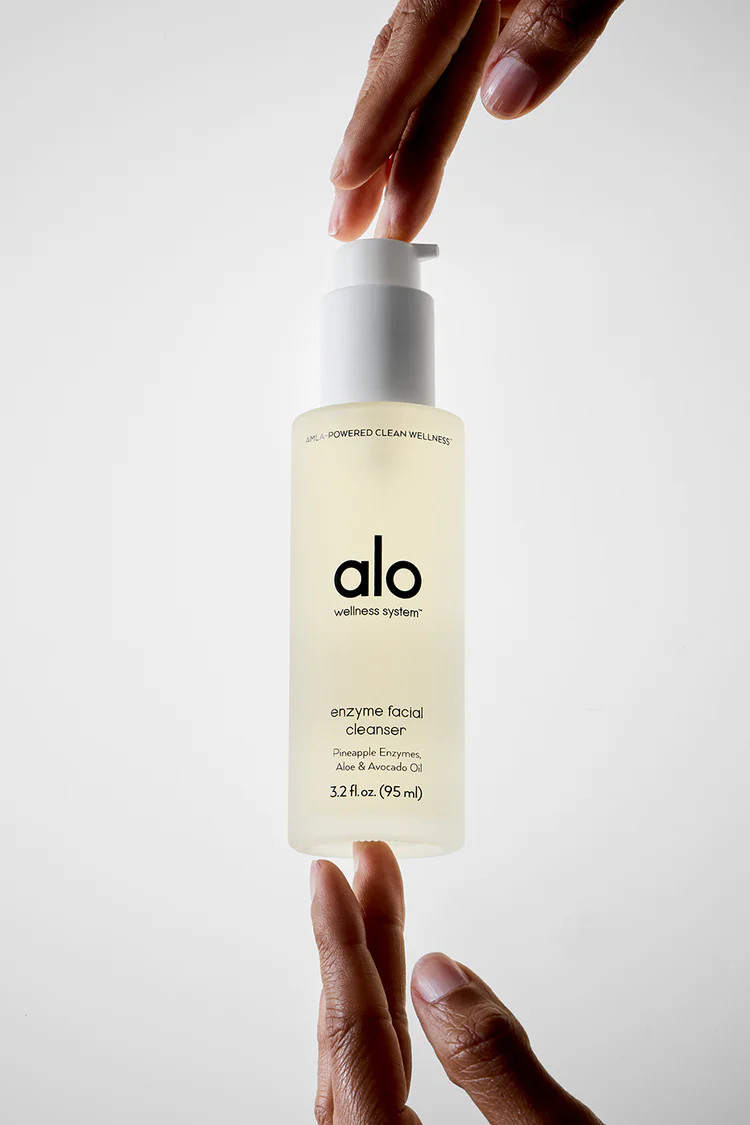 Enzyme Facial Cleanser | Alo Yoga (US)