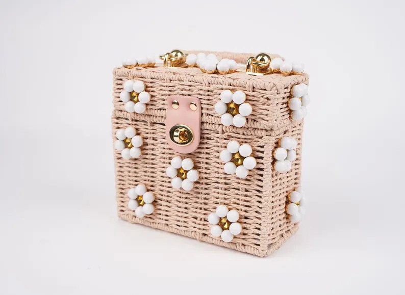 Daisy Embellished Straw Bucket Bag | Rattan Flower Box Purse | Etsy (US)
