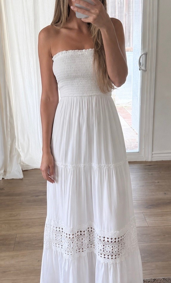 Amazon Summer Boho Maxi Dresses Strapless Off Shoulder Lace Flowy A Line Beach Vacation Long Sundress
Size- XS 
Color-white 





Summer dress 
Maxi dress 
Baby shower dress
Beach dress
Graduation dress 
Vacation dress 
Date night dress 
wedding guest dress
Bridal shower dress 
Wedding dress

#LTKWedding #LTKTravel #LTKootd