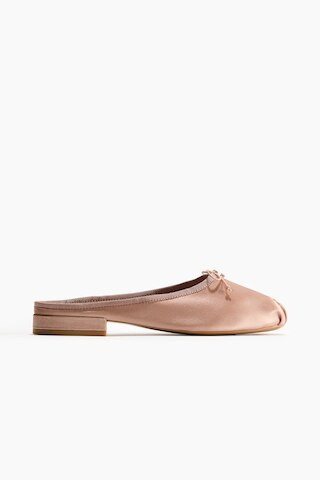 H & M - Ballet-inspired satin mules - Light Beige | H&M (UK, MY, IN, SG, PH, TW, HK)