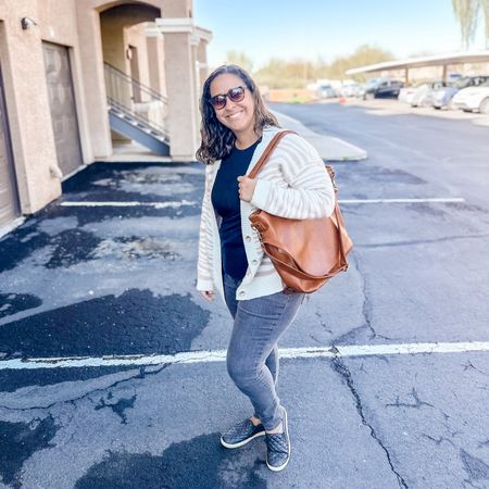 Casual neutral mom outfit. This vegan leather handbag is amazing! So many pockets!

#LTKmidsize #LTKfindsunder100 #LTKitbag