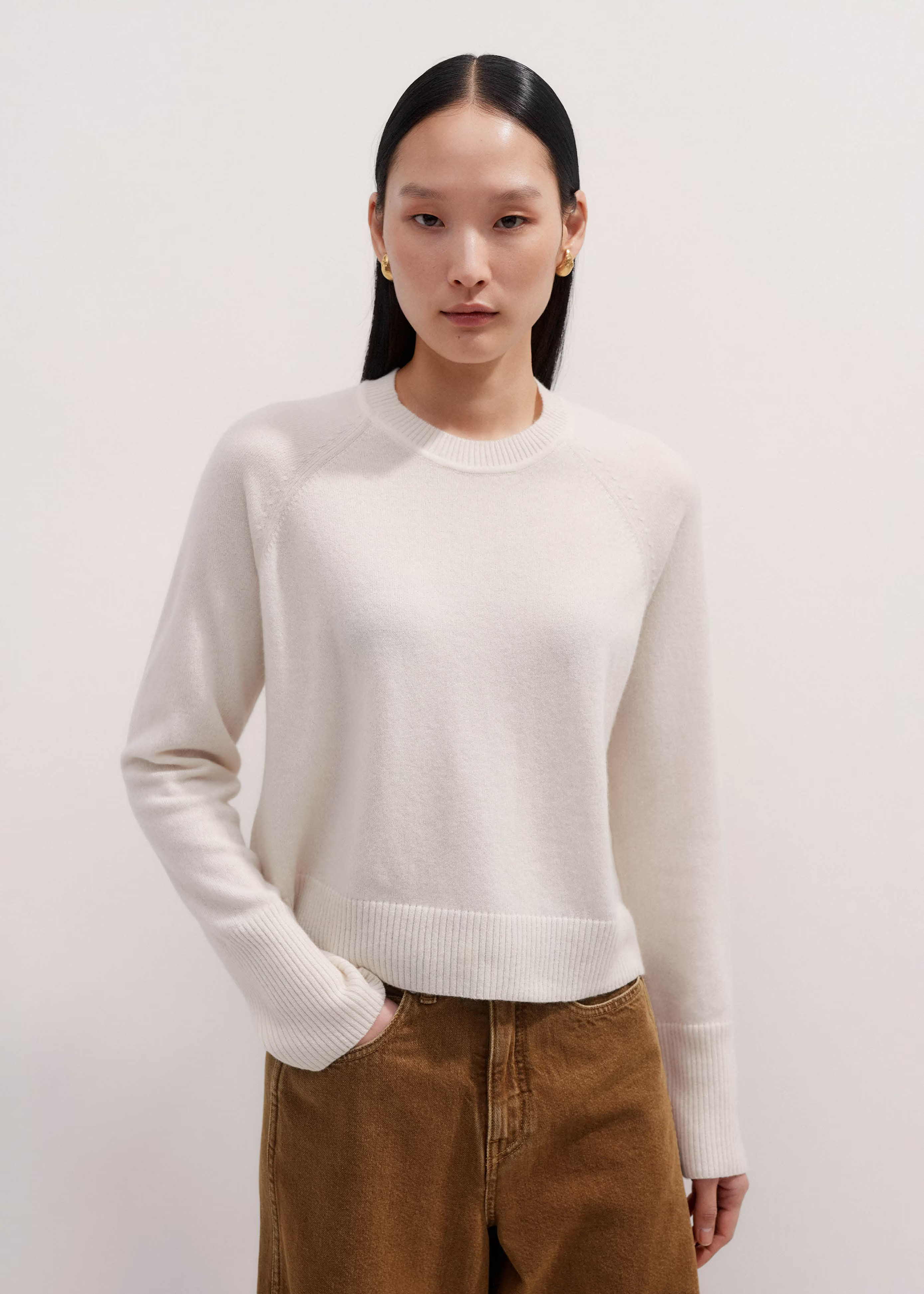 Women's Cream Lightweight Cashmere Raglan Crop Jumper | ME+EM | ME+EM Global (Excluding US)