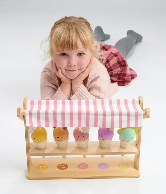 Scoops & Smiles Ice Cream Cone Stand Set | Nordstrom