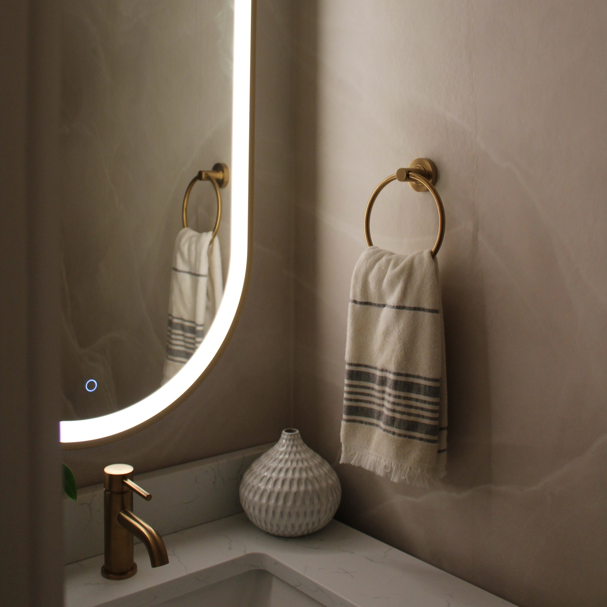 Wallpaper in a bathroom is the perfect way to bring subtle, timeless character while still allowing for seasonal changes

#LTKHome #LTKFindsUnder50 #LTKStyleTip