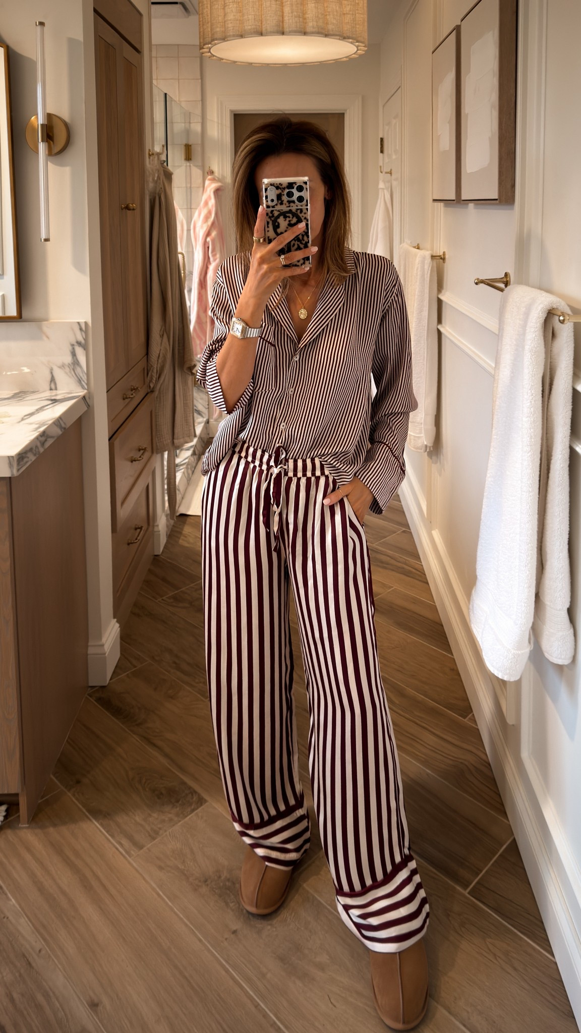 Live the way these pjs look and feel, perfect for a hotel stay or to lounge around the house! Size small 

#LTKootd #LTKOver40 #LTKSeasonal