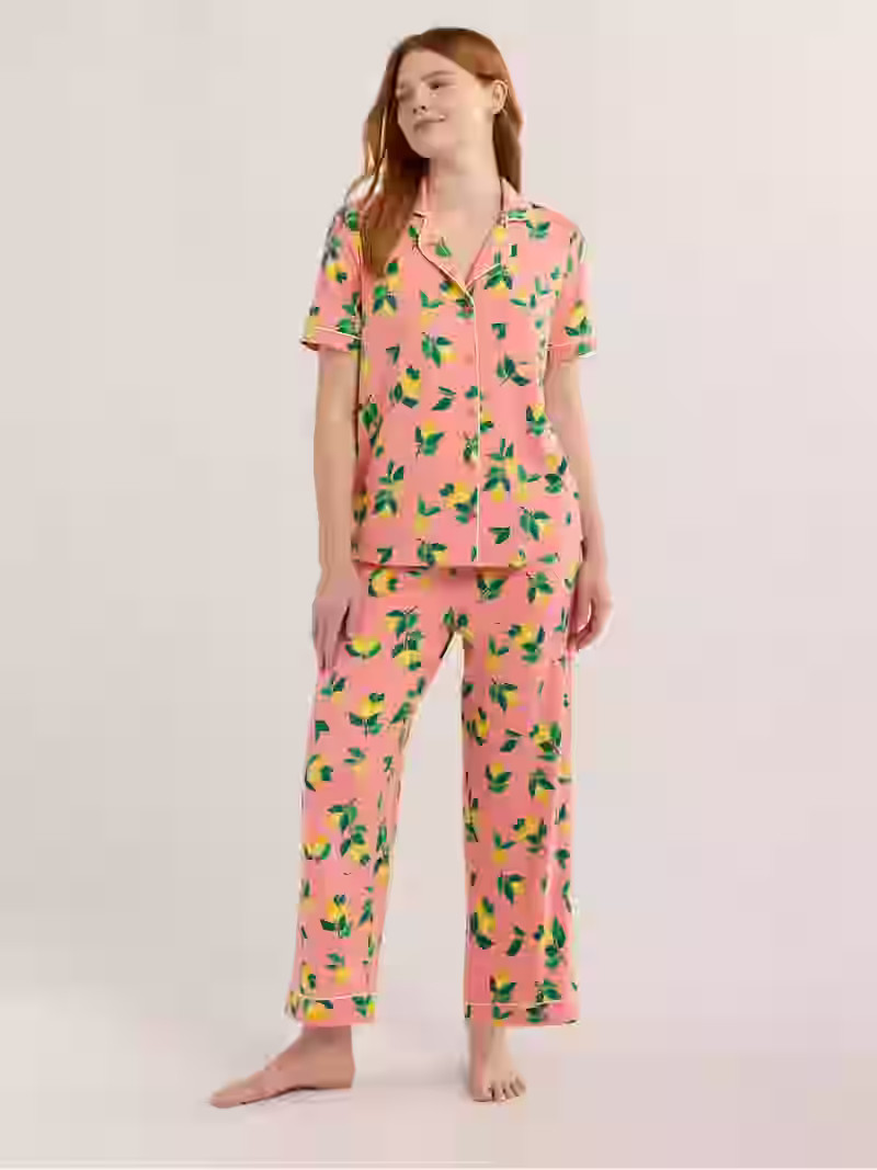 Joyspun Women's Dreamy Soft Collection Notch Collar Short Sleeve Knit Top & Capri Pajama Set, 2-P... | Walmart (US)