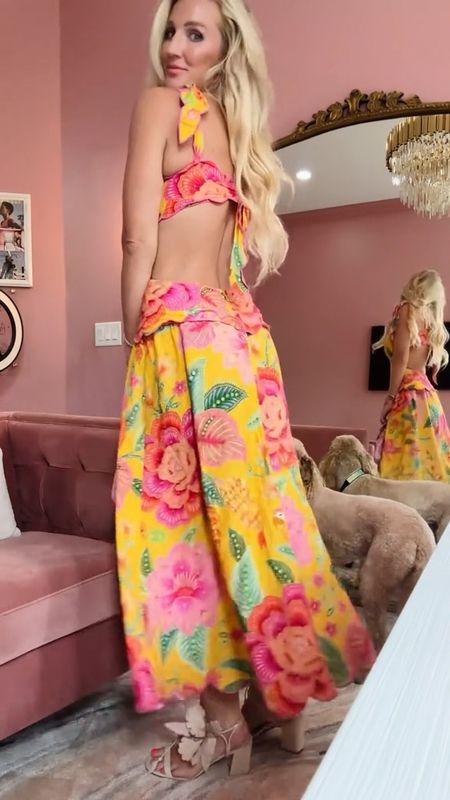 This low back dress though #revolve #yellowdress #yellowfloraldress #summerdress #backlessdress #florals

#LTKbeauty #LTKstyletip
