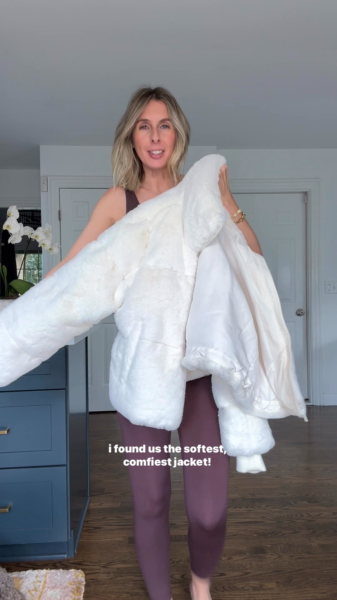 THIS TARGET PUFFER! serving alo vibes! feels so luxe. sooooo soft. weighed and warm. just really cool…love it! wearing the medium.🤍


‼️ the other colors are not the same material as the white. ‼️



puffer jacket. winter jacket. weekend style. target style. target puffer. alo vibes. 

#LTKFindsUnder50 #LTKSeasonal #LTKActive