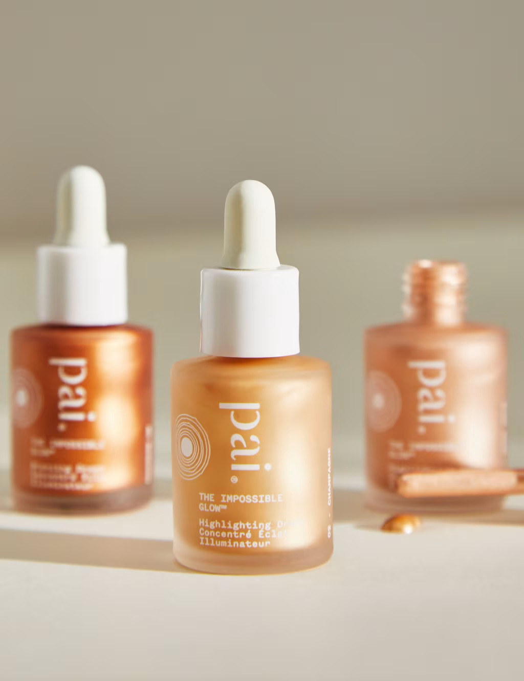 The Impossible Glow Bronzing Drops 10ml | Marks & Spencer (UK)