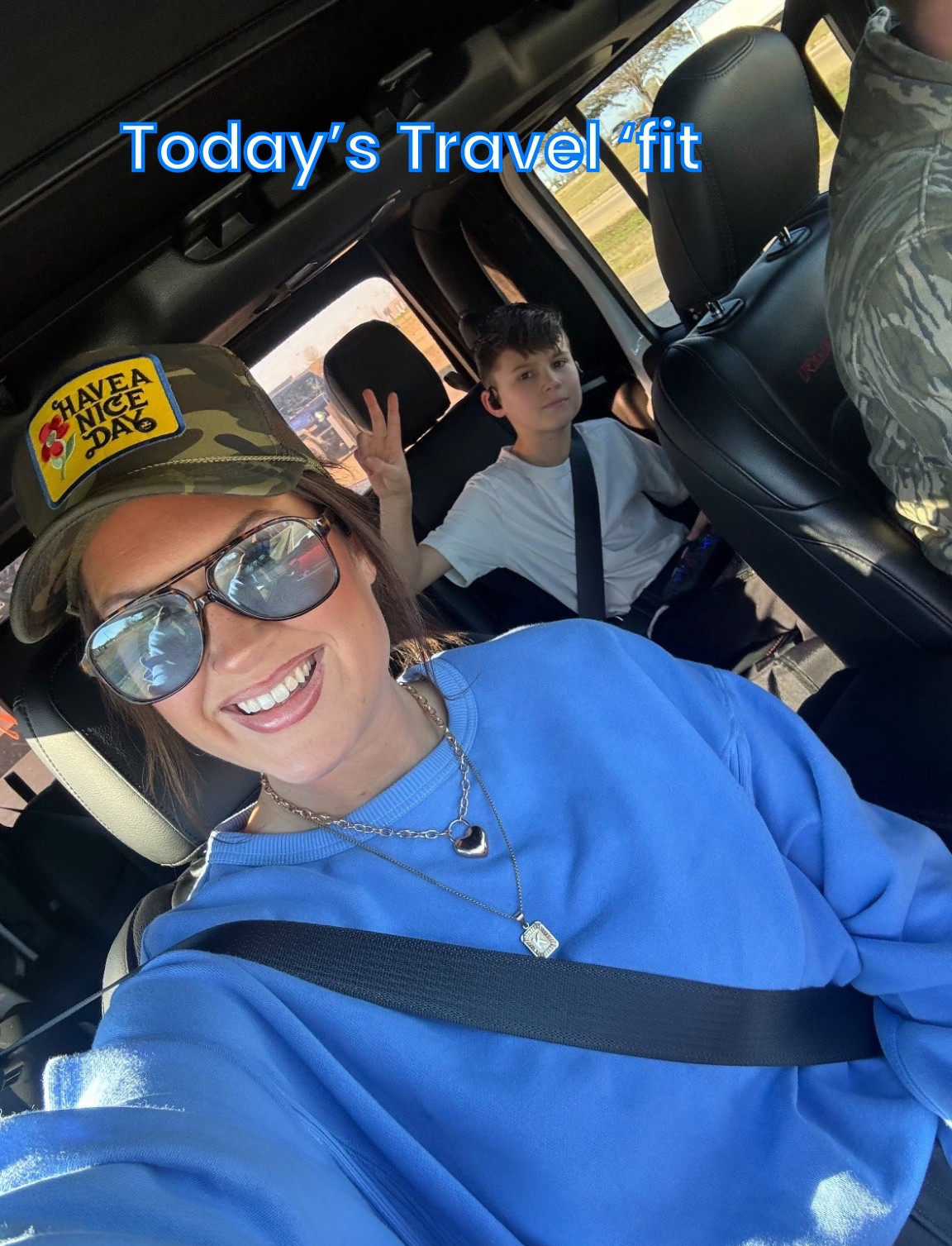 The beach is calling & we must go!!
🎄🏝️💙