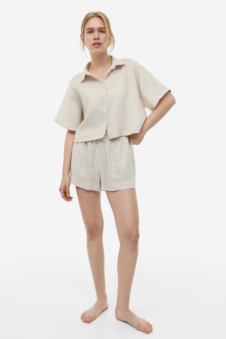 Cropped linen shirt | H&M (UK, MY, IN, SG, PH, TW, HK)
