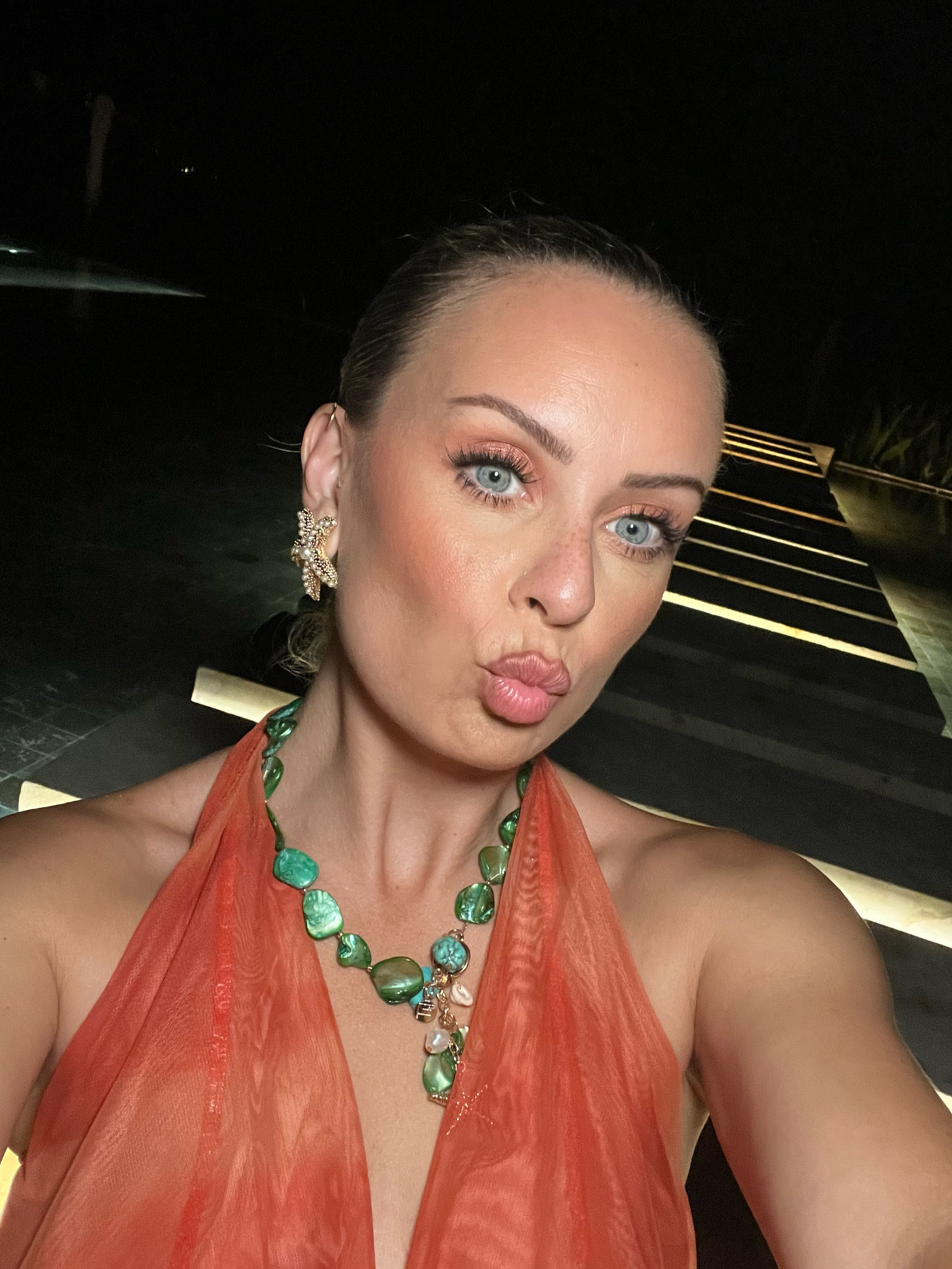 Coral shimmer eye that lasts ALL day and night.. Using both shades for this look

#LTKfindsunder50 #LTKbeauty