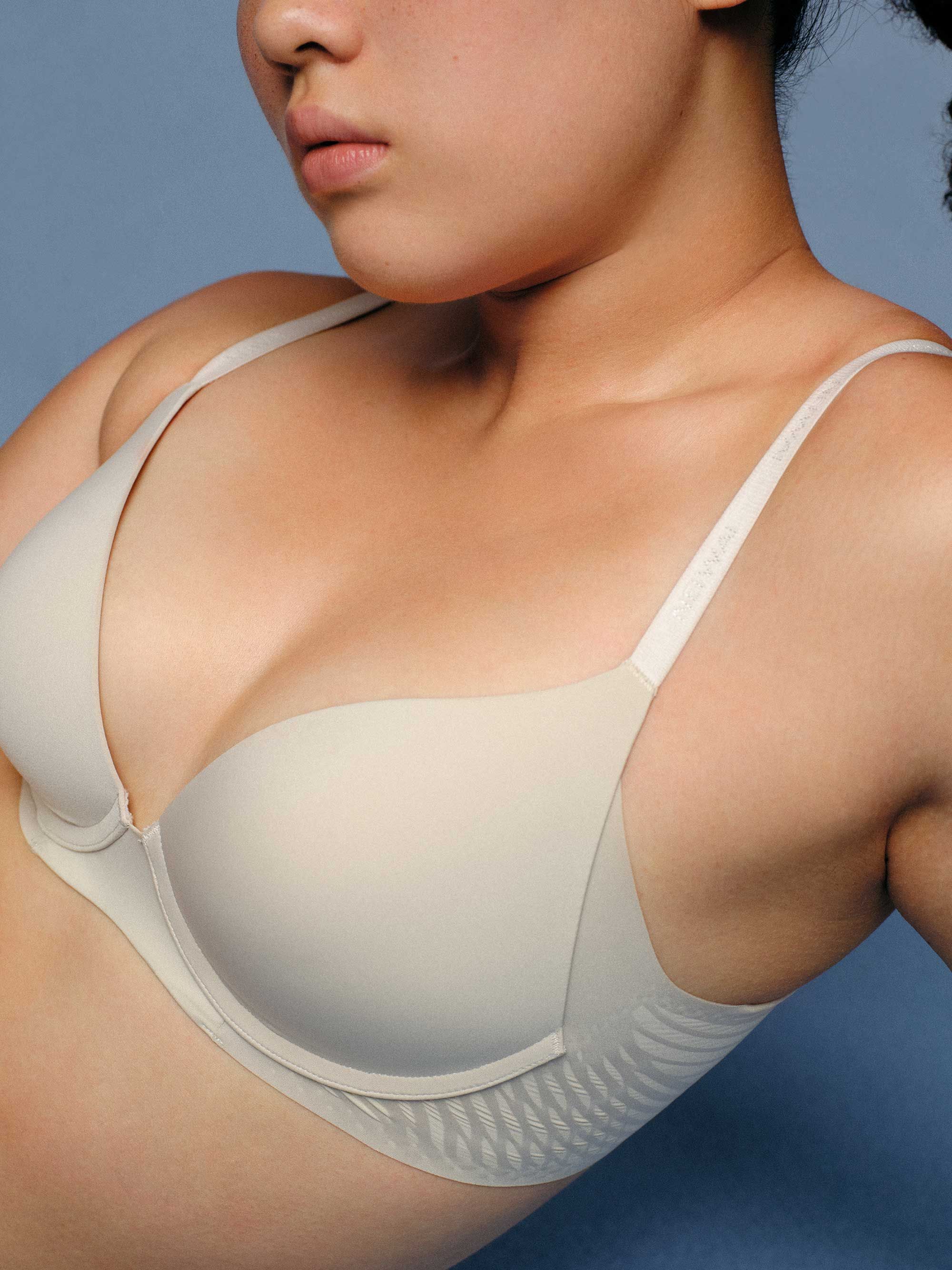 Winged Support Curve Bra | NEIWAI