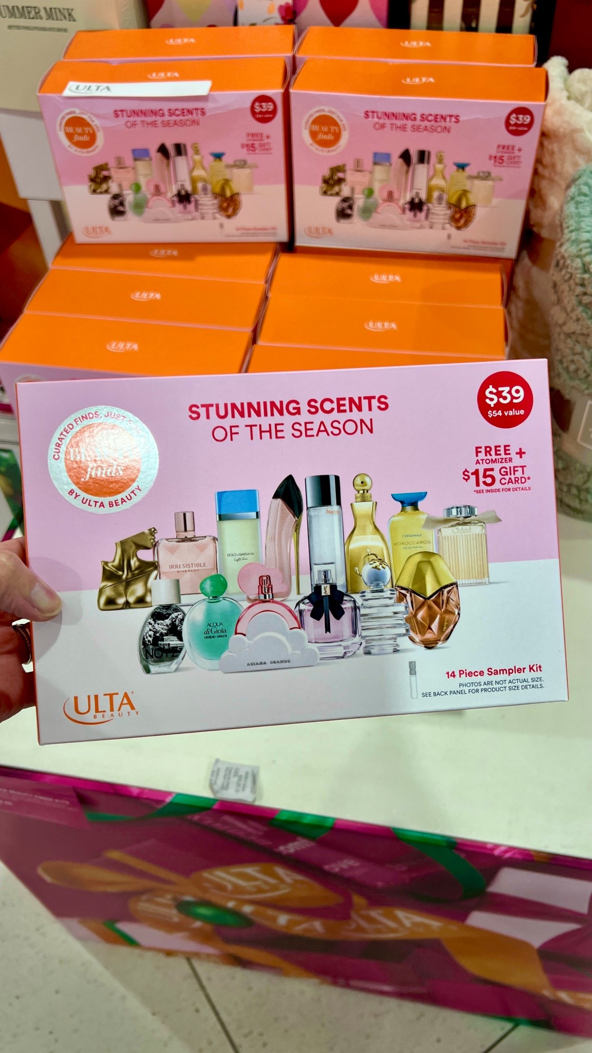 Stunning Scents of the Season

#LTKHoliday #LTKBeauty #LTKGiftGuide