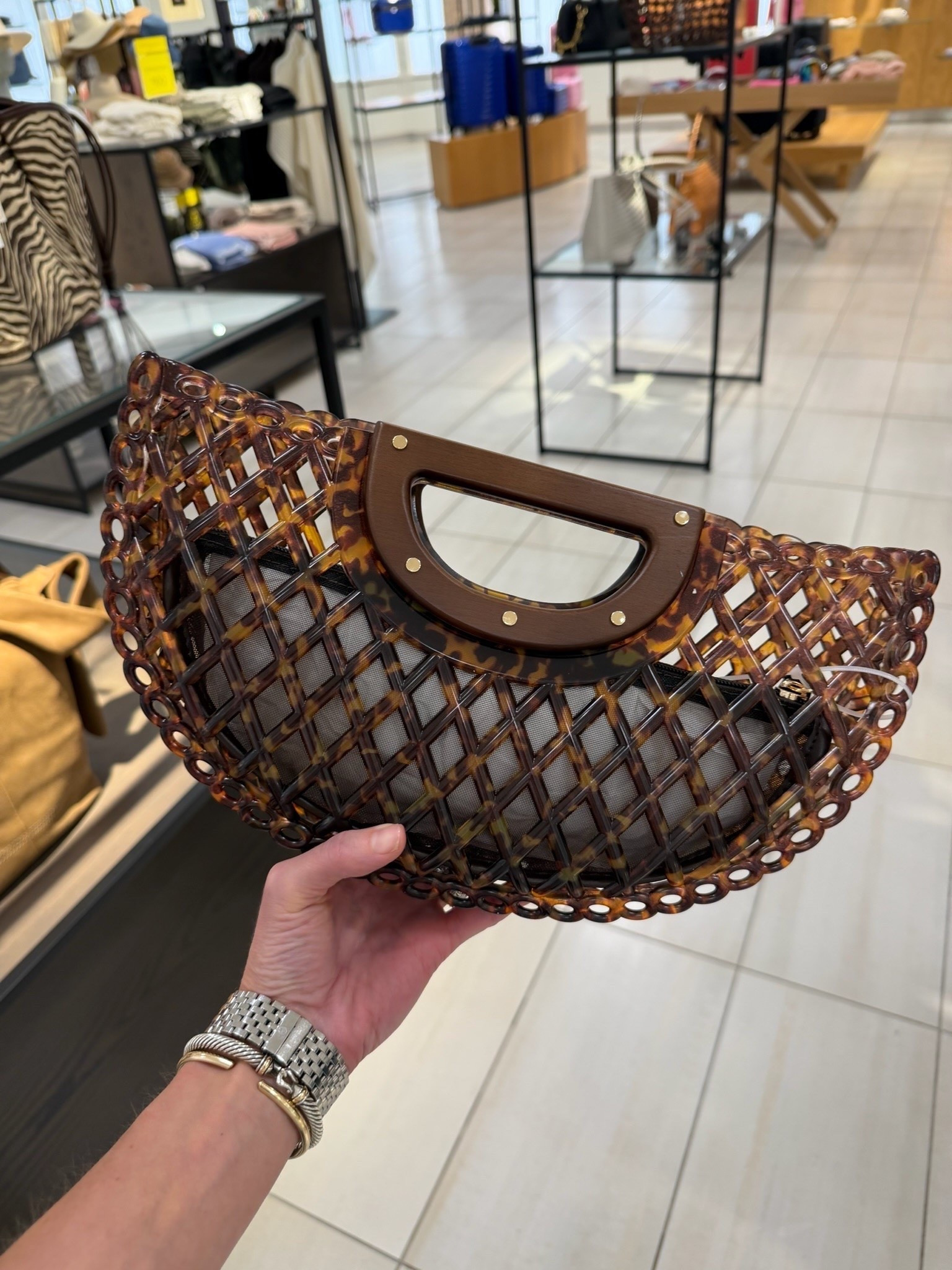 The perfect little purse!

#LTKmomlife #LTKgrwm