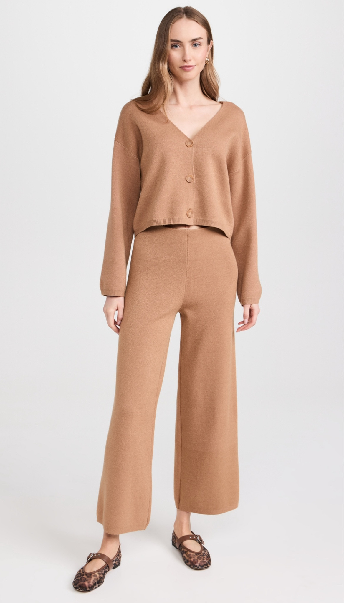 What a darling set! Great for travel, elevated lounging, a girls lunch, etc. And 25% off right now with code HOLIDAY ❤️

#LTKGiftGuide #LTKCyberWeek #LTKHoliday