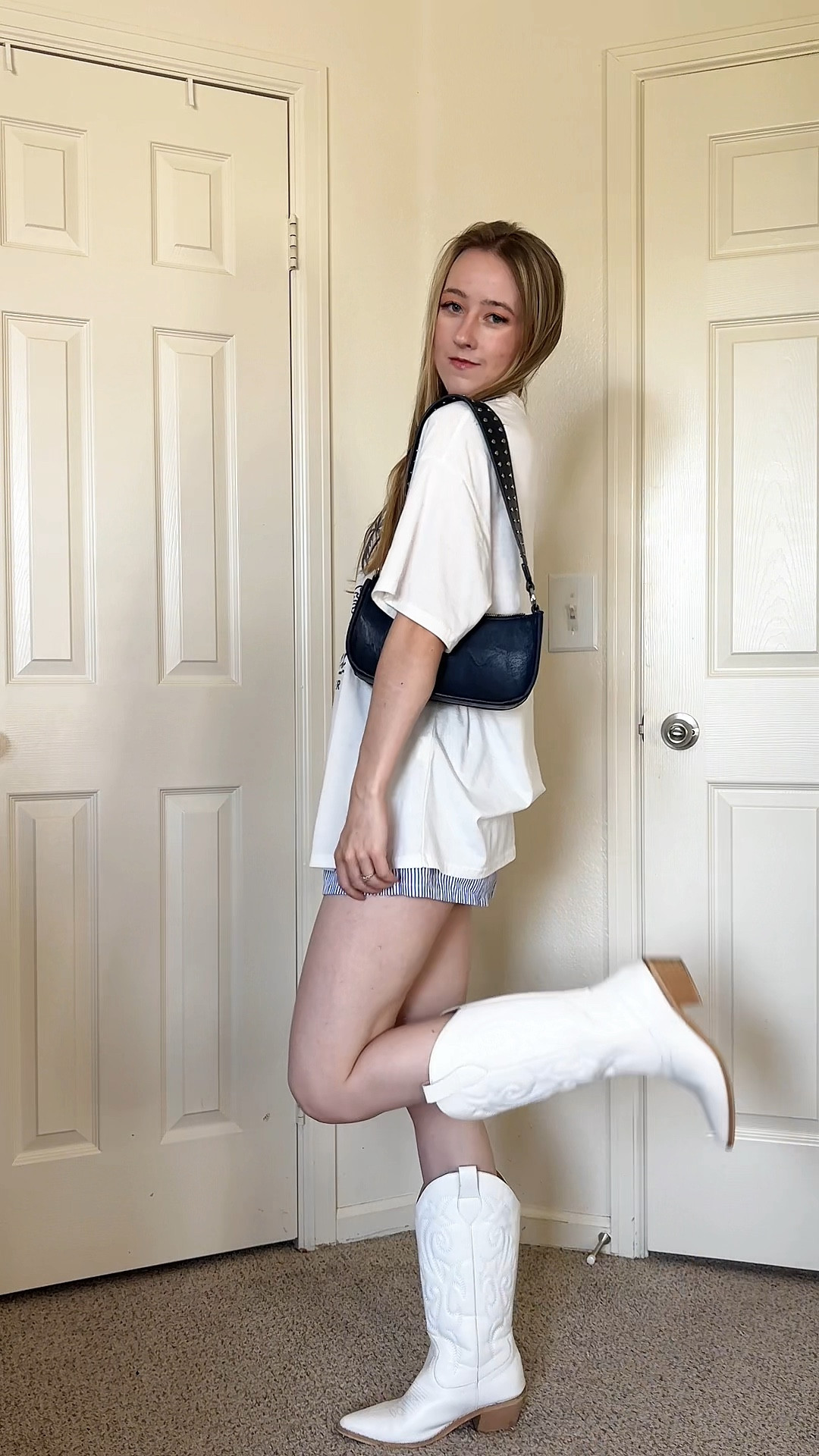 OOTD💕 

college outfits / college girl / college style / college fits / college fashion / womens fashion / pinterest outfit / pinterest aesthetic / that girl / that girl outfit / that girl aesthetic / coastal cowgirl / coastal granddaughter / western / clean girl / outfits / outfit ideas / outfit inspo / style inspo / style ideas / budget fashion / summer fashion / summer outfits / summer outfit ideas / summer style / summer outfit inspo / 

#LTKSeasonal #LTKFindsUnder50 #LTKStyleTip