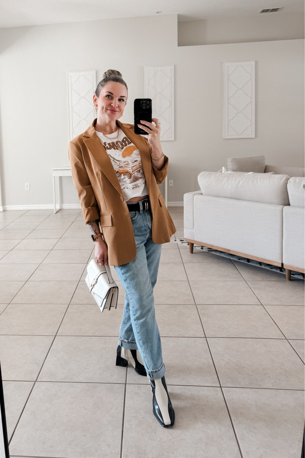It’s always a good day for straight leg jeans and funky boots. 

A blazer just dresses it up a bit. 

Dressy casual, jeans, blazer, petite 

#petite #jeans #blazer #amazon

#LTKStyleTip #LTKFindsUnder100 #LTKFindsUnder50