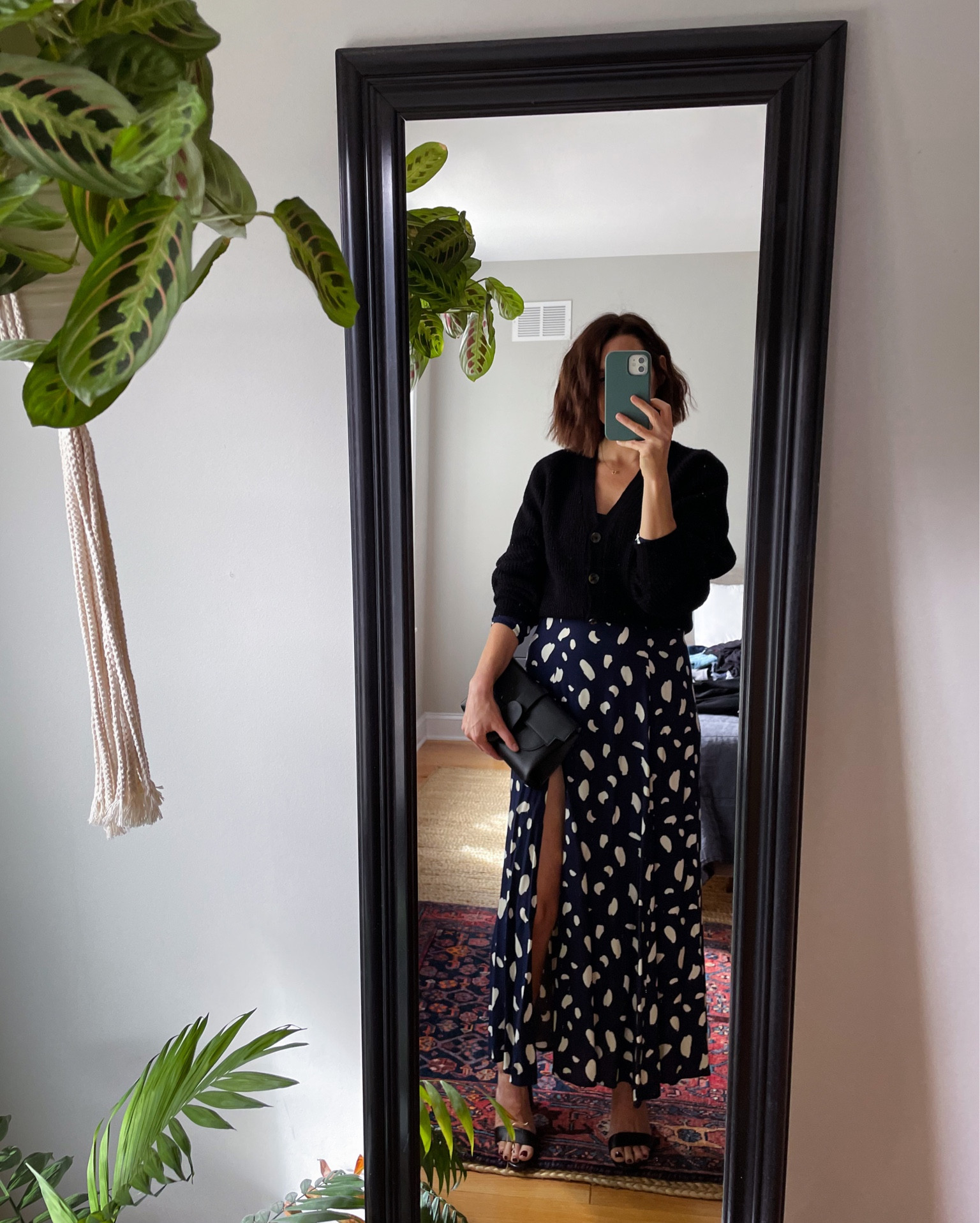 Transition wear // Autumn outdoor dinner party

•Reformation ‘Sigmund’ dress (size 2)
•Mango cardigan
•Senreve Aria belt bag in pebbles black leather
•Sam Edelman ‘Yaro’ heeled sandals (tts)

#LTKstyletip #LTKSeasonal