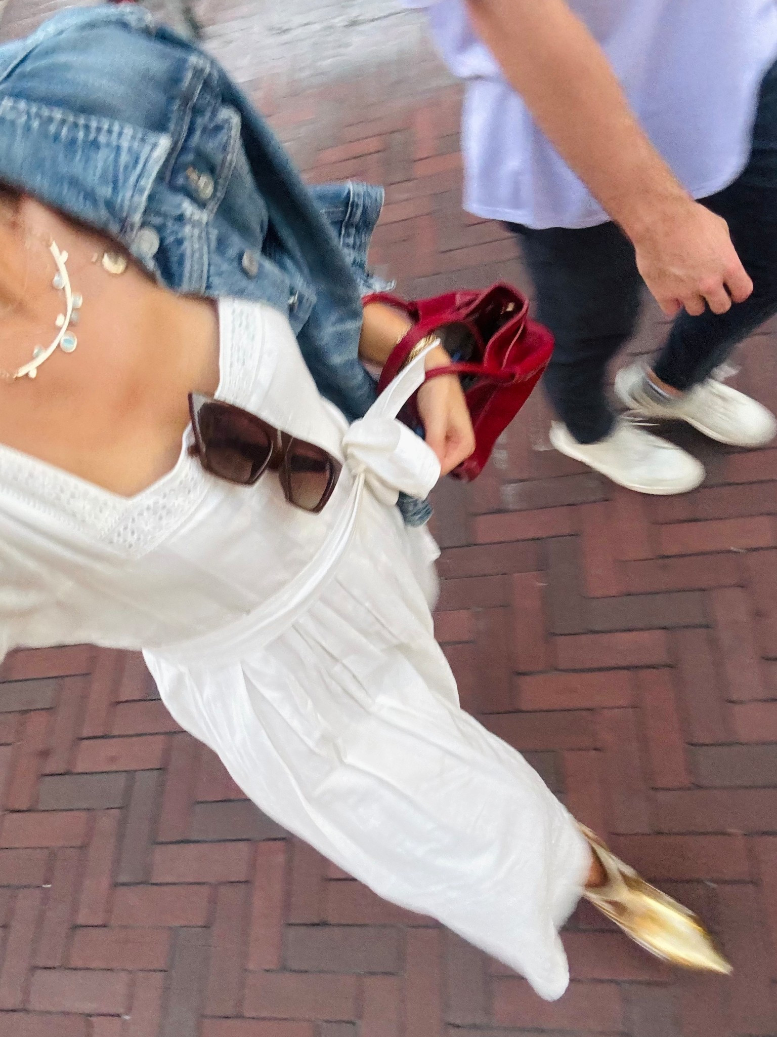 HFOJ WEEEKEND! ❤️🇺🇸

Linking what I can/similar!🤍

Linen dress  is old cleobella. Jean jacket is my mom’s from the early 90s gap! Gold Turquoise necklace is vintage. 



#LTKSeasonal #LTKStyleTip #LTKFindsUnder100