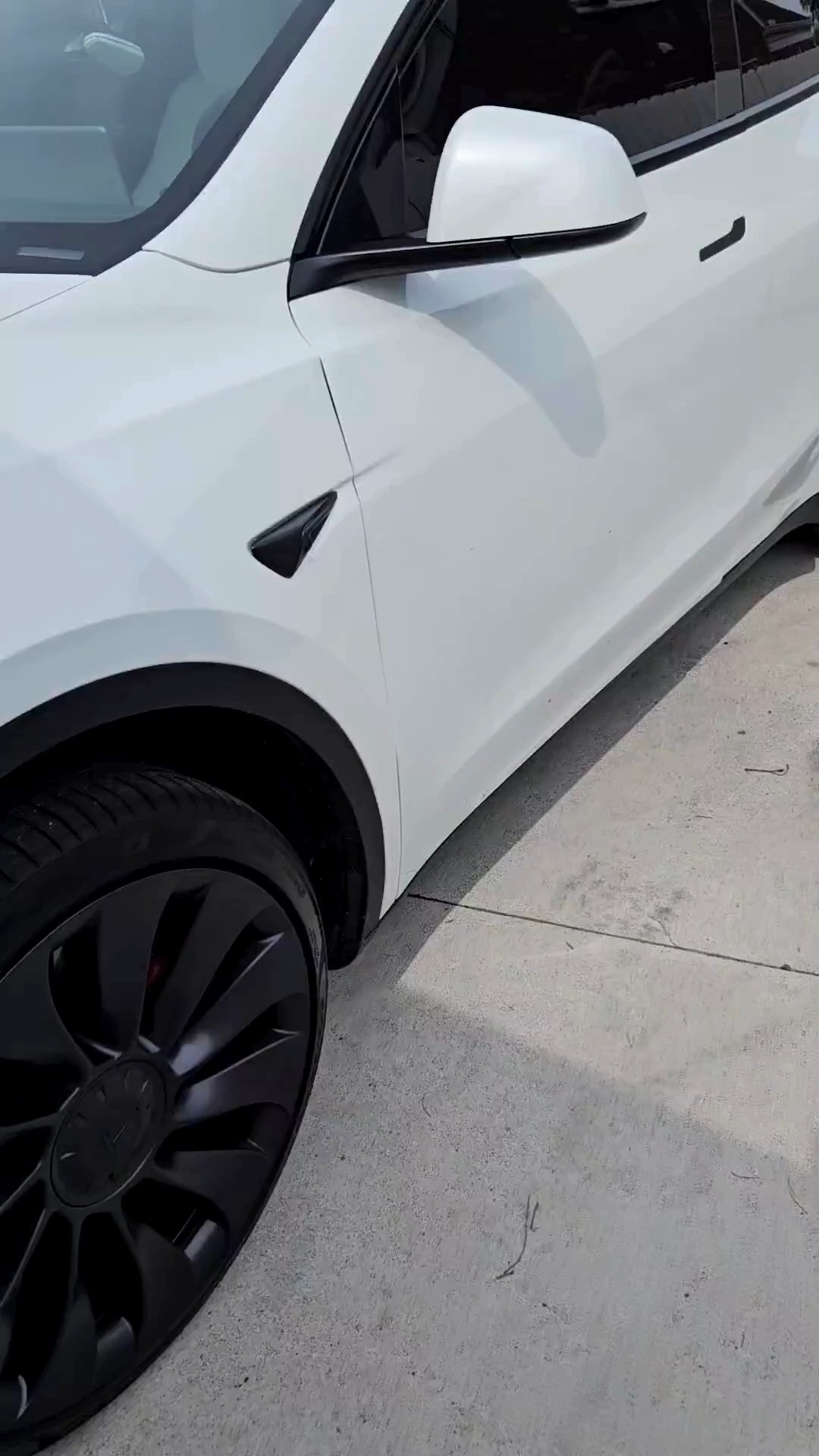 Keeping my Tesla white interior spotless 🤍✨ Deep cleaning + adding must-have Tesla accessories that protect, organize, and elevate the look. These interior essentials make maintenance easy while keeping that luxury, minimalist feel every Tesla owner loves.
#TeslaInterior #TeslaAccessories #CarCleaning #WhiteInterior #TeslaMustHaves #CleanCarAesthetic #LTKAuto 

 #LTKdayinmylife #LTKvlog #LTKHome