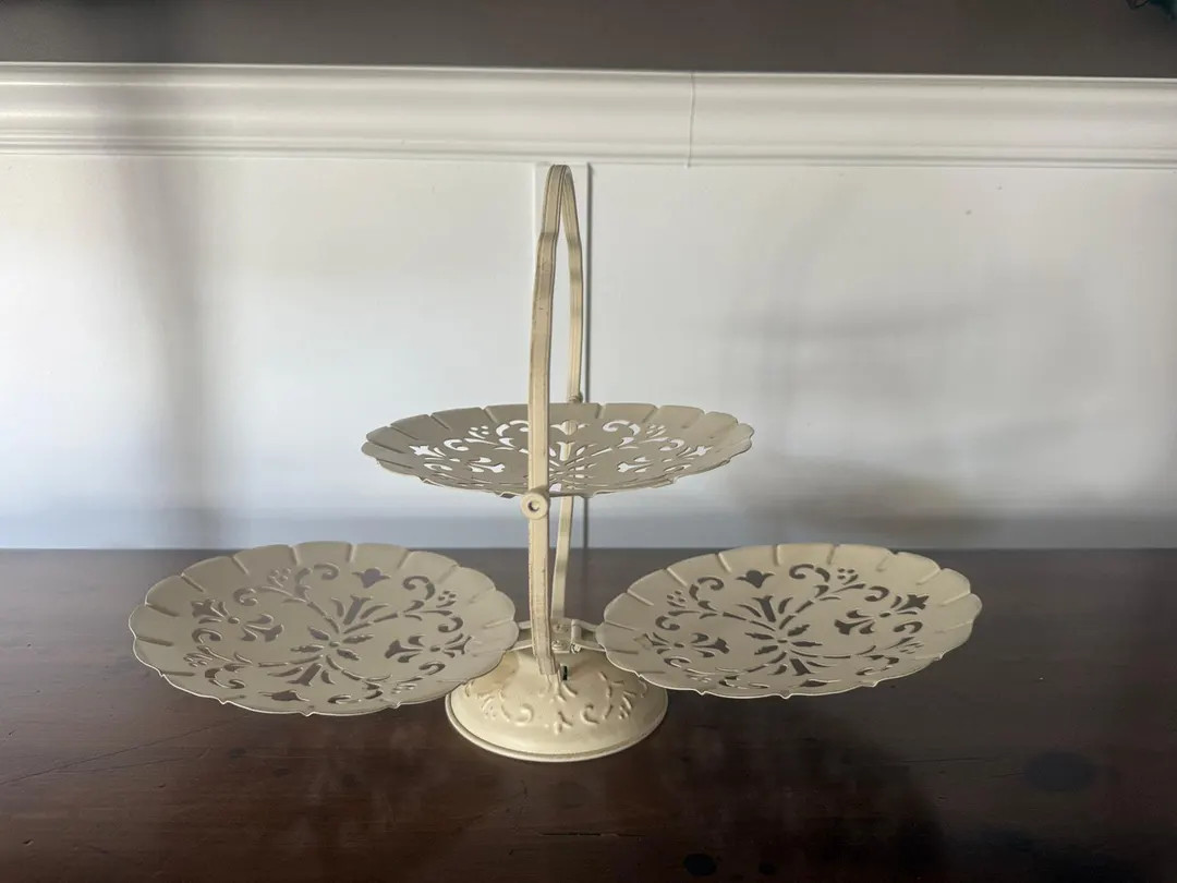 Vintage Cream Metal 3 Tier Folding Tray Filigree Shabby Chic Stand - Etsy | Etsy (Global)