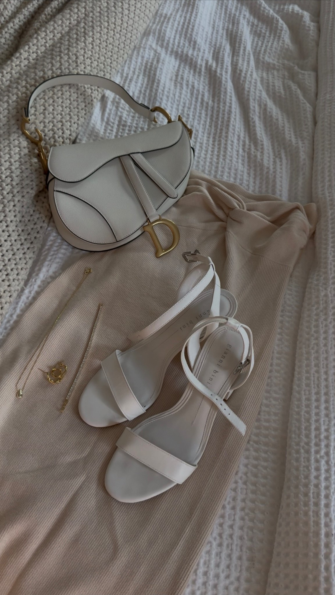 Elegance in every detail from the sculpted silhouette to the gold diamond accents ✨ A timeless look with just the right touch of drama 🤍💎
#LuxuryLook #EveningElegance #ChicDetails #GoldAccents #DiorStyle #TimelessGlamour #LuxeStyle #NeutralTones #SophisticatedStyle #GoldenHourGlow

#LTKSeasonal #LTKPetite #LTKSaleAlert