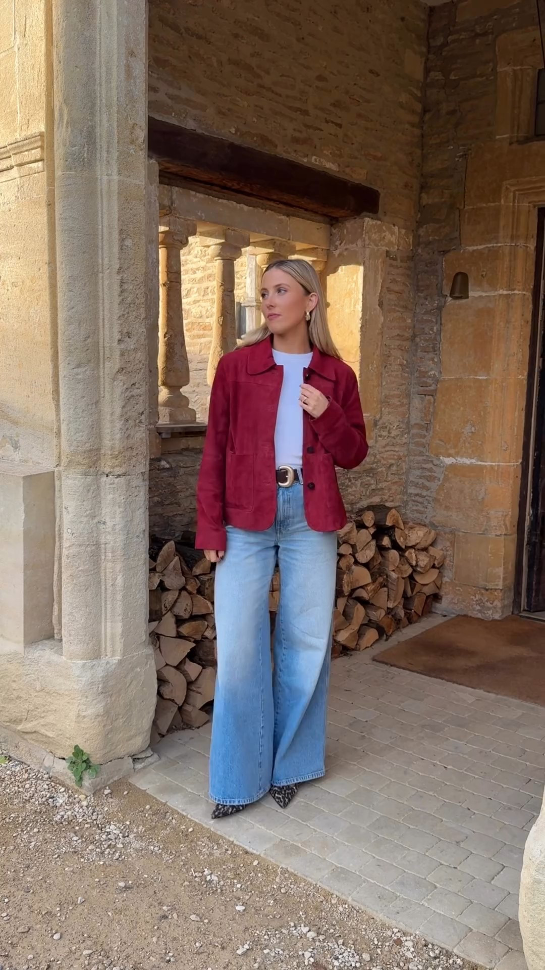 Never knew I needed a red suede jacket so much ❤️