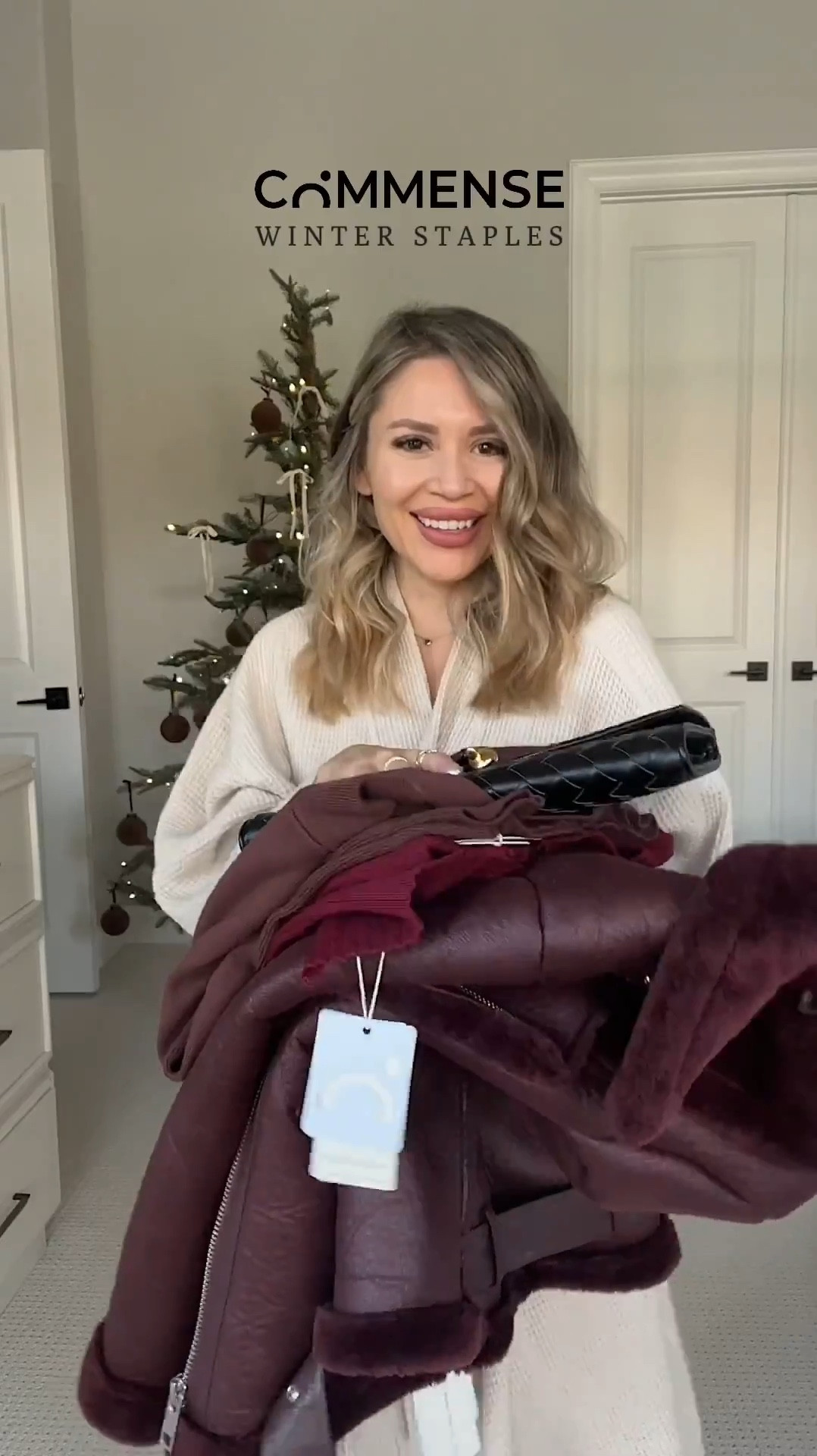 Burgundy winter staples x @commense.official ❄️ | LOVE  how unique and chic all of these pieces are - perfect for the holiday season! 🤍

▫️Get 12% off w/ my dc : ashleyjgomez_12

Golden Button Split Knit Top - Size XS (Burgandy)
Fleece Jacket -  XS (Burgandy)
Clutch -  (Black)
Golden Button Plain Cardigan -  XS (Dark Brown)


#LTKHoliday #LTKStyleTip #LTKWorkwear