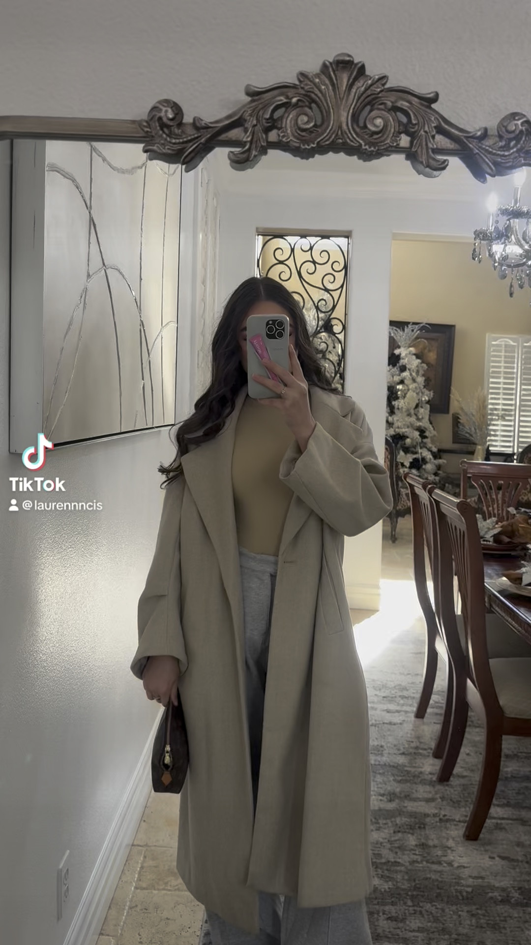 The perfect cozy outfit 🤎😴

#LTKHoliday #LTKGiftGuide #LTKStyleTip