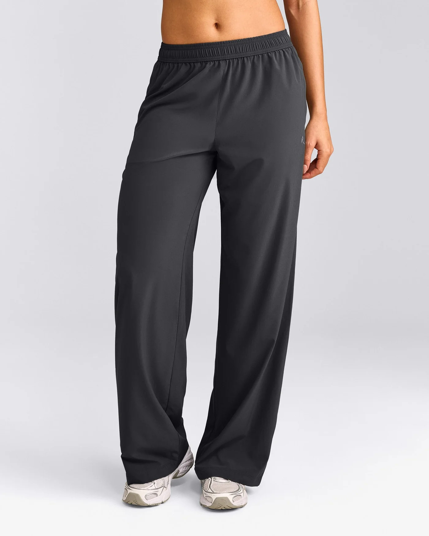 AirMove\u2122 Straight Leg Pants 
 Coal | Oner Active (UK / US)