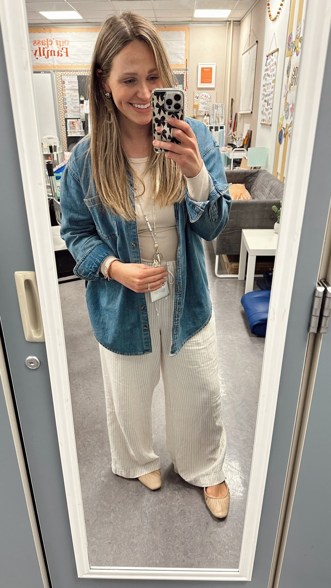 Coziest outfit yet put together! Wearing a size small in both denim top & linen pants.

#LTKWorkwear #LTKFindsUnder50