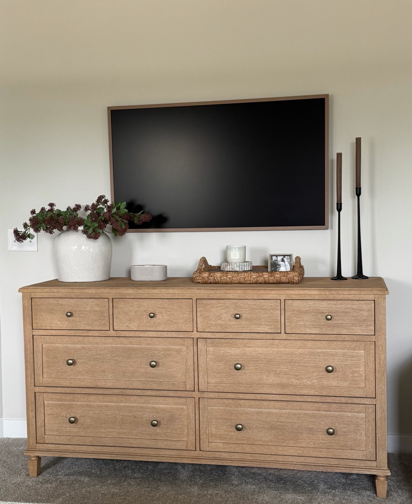Frame tv, thin tv, Samsung frame tv

#LTKSaleAlert #LTKHome #LTKOver40