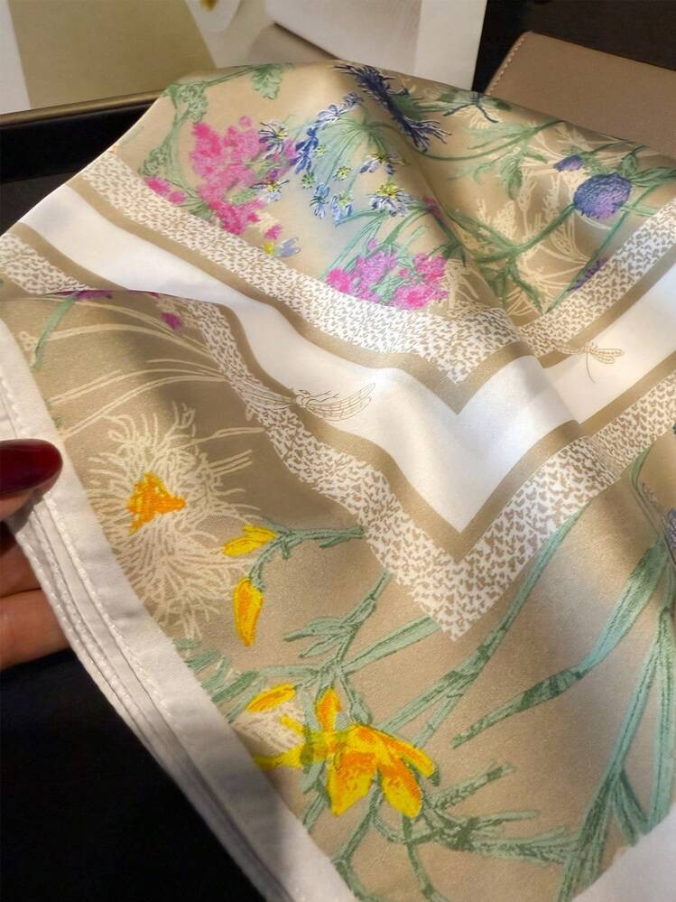 1pc Women's Elegant Vintage Printed Thin Style Satin Square Faux Silk Scarf,Boho Vintage Casual Women's Neck Scarf,Shawl,Light And Thin Comfortable Women's Bandana,For Daily Wear And Outing In Spring And Summer For Dress | SHEIN
