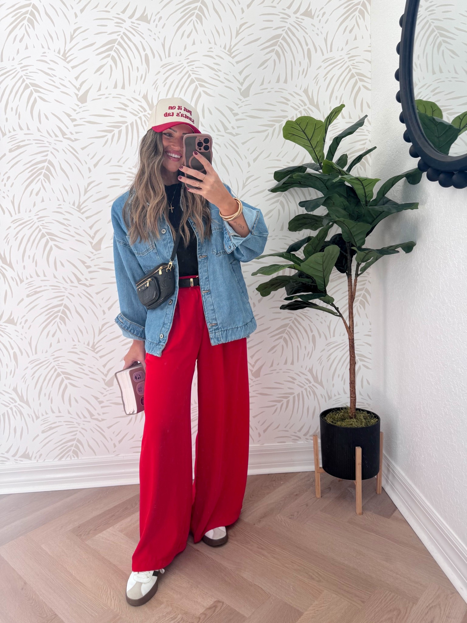 Wearing XS in all
What I wore to church Sunday! 
Switch up the hat from Santa to a diff one linked to wear all the way thru Feb!!!