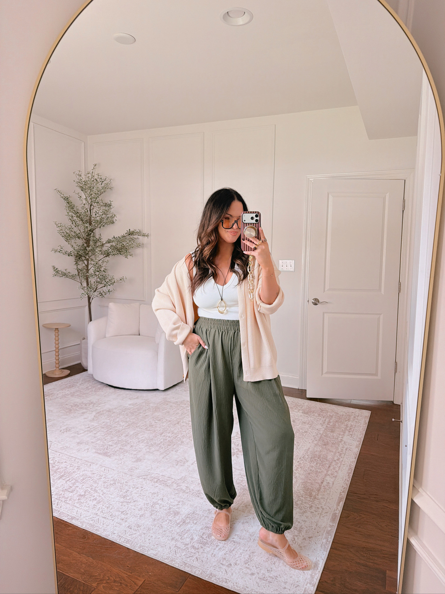 wearing an XL in both

#LTKSeasonal #LTKMidsize