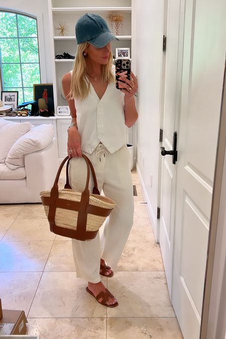 The best linen pants for summer. They come in so many colors! 

#LTKStyleTip #LTKFindsUnder100