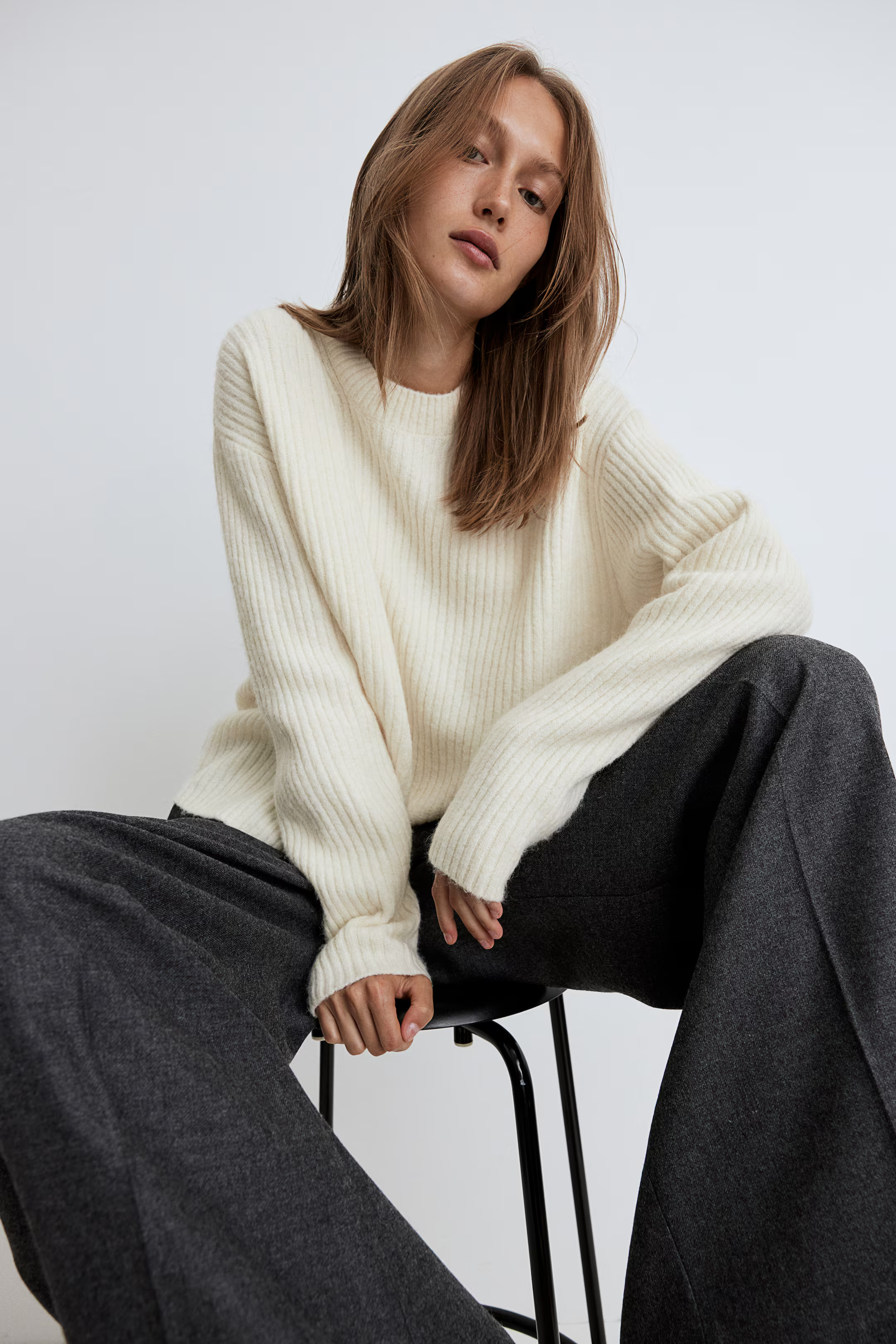 Rib-knit Sweater - Round Neck - Long sleeve - Cream - Ladies | H&M US | H&M (US + CA)