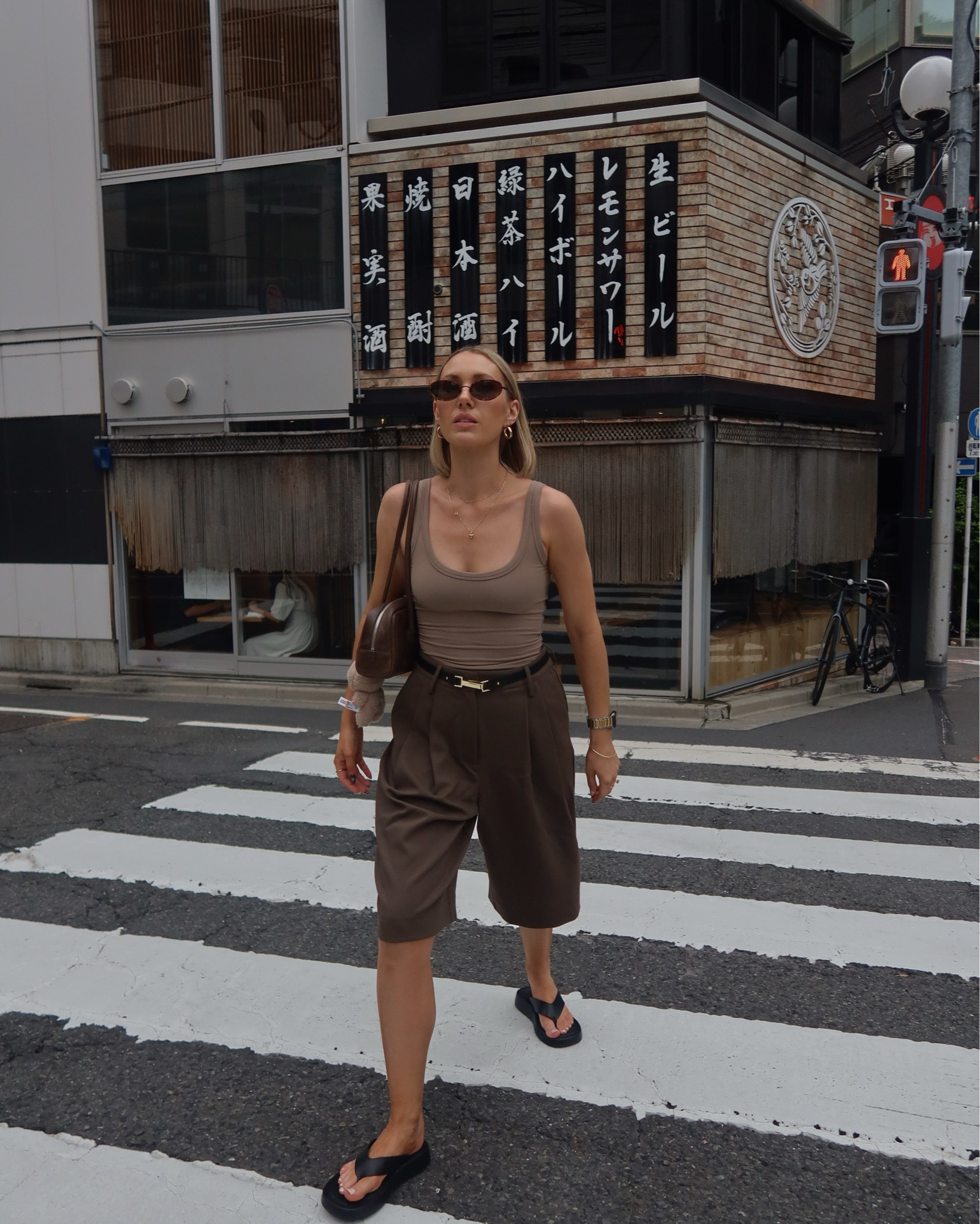 Obsessed with these shorts 🤎🤎🤎